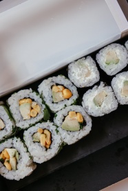 美味寿司卷图片