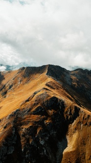 秋天山脉风景图片