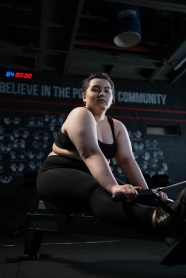 胖女人运动图片