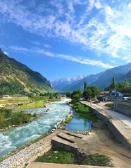 青山绿水山村小镇山水风景图片