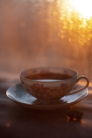 一杯茶黄昏非主流摄影图片