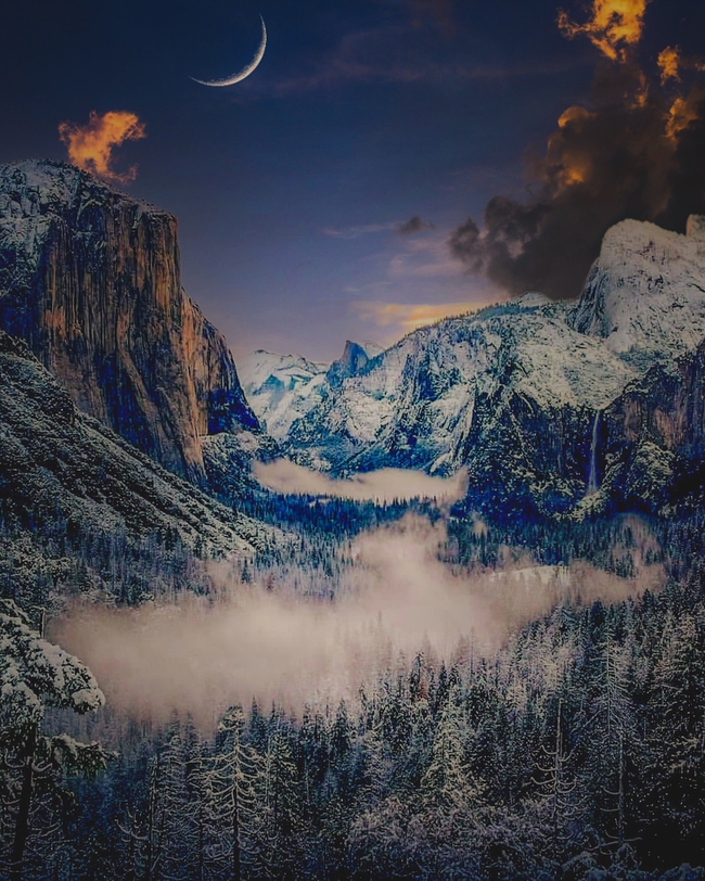 冬季夜晚奇幻山脉风光摄影图片