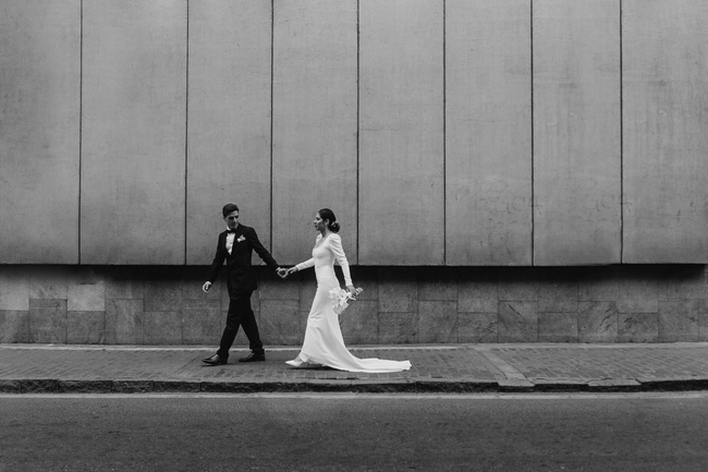 欧美黑白街拍风格婚纱摄影图片