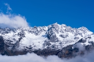 玉龙雪山雪域高山风景图片