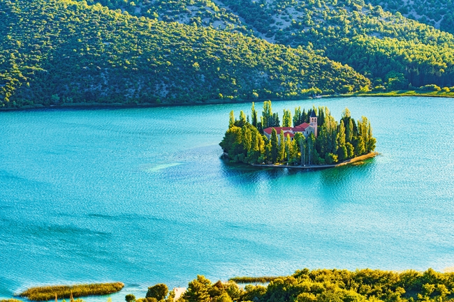 克罗地亚山水湖泊风景摄影图片