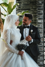 穆斯林新婚夫妇婚纱写真摄影图片