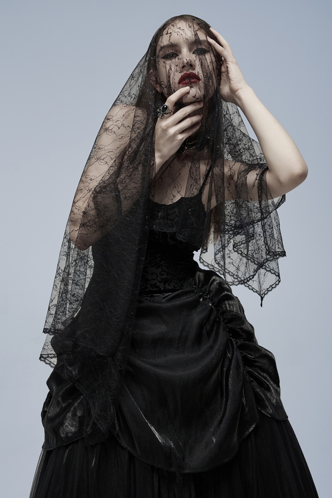欧美黑色哥特风婚纱艺术写真照图片
