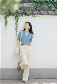 江南小院小香风美女写真摄影图片