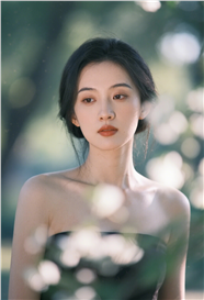 性感香肩锁骨东方美女摄影图片