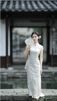 江南中式建筑古典美女写真图片