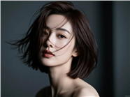 极简视觉风格美女肖像摄影图片