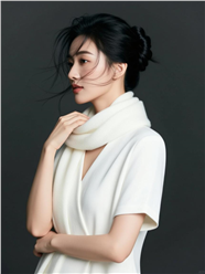 时尚清冷侧颜美女写真图片