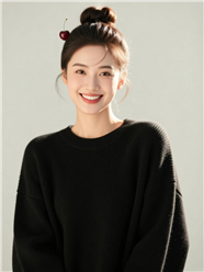 黑色圆领宽松羊毛衫高丸子头美女图片