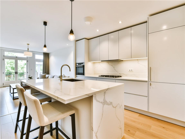 欧式风格白色开放式厨房图片