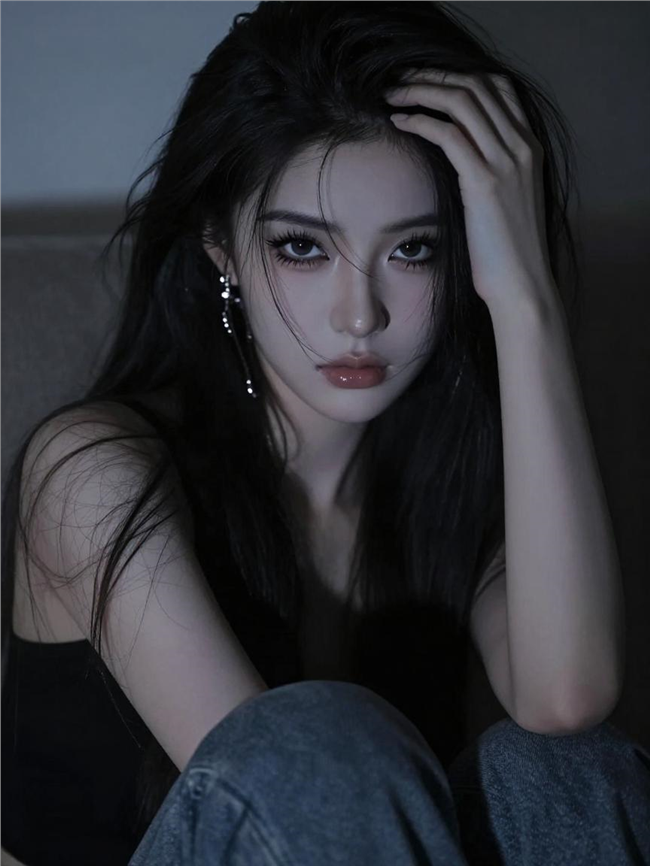 情绪氛围感美女写真摄影图片