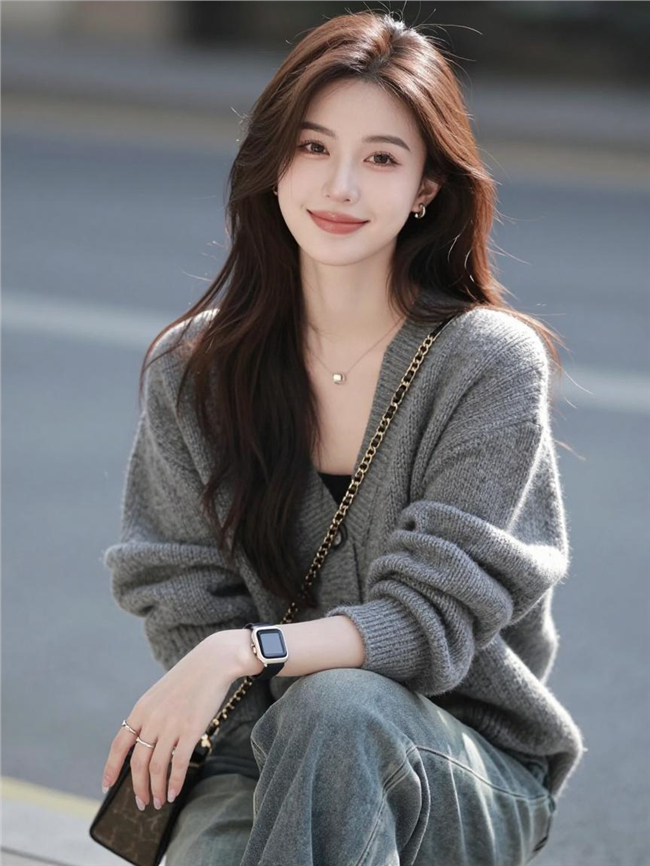 灰色针织开衫美女写真摄影图片