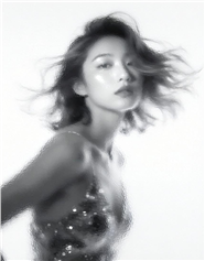 漫延感电影风美女写真艺术人像图片