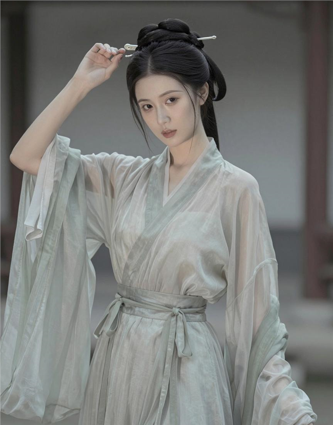 新中式雪纺衫美女写真摄影图片