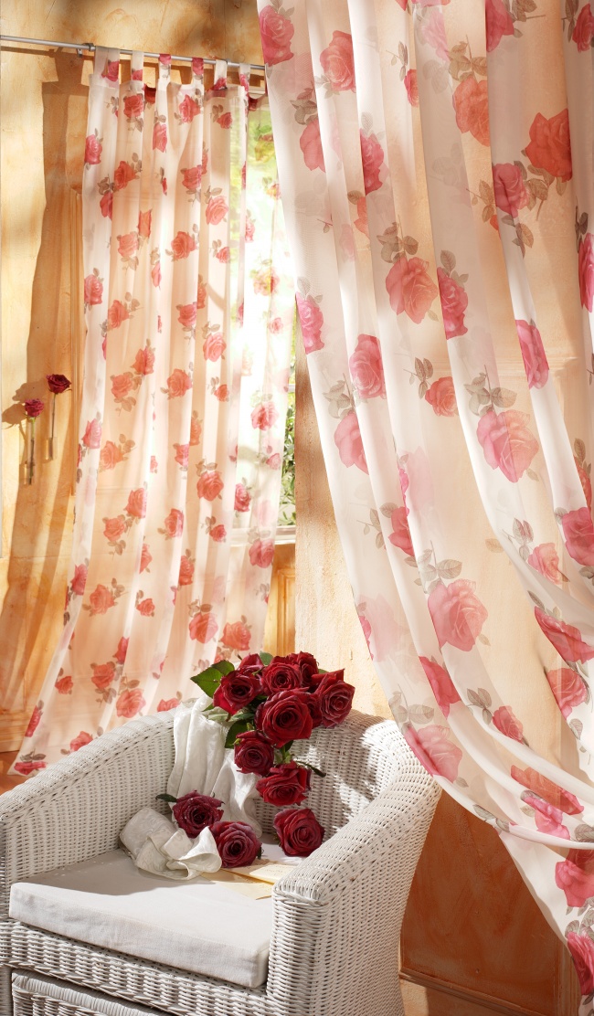 ‘~花饰窗帘与圈椅玫瑰花图片  ~’ 的图片