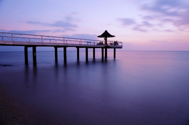 紫色调海边黄昏唯美图片