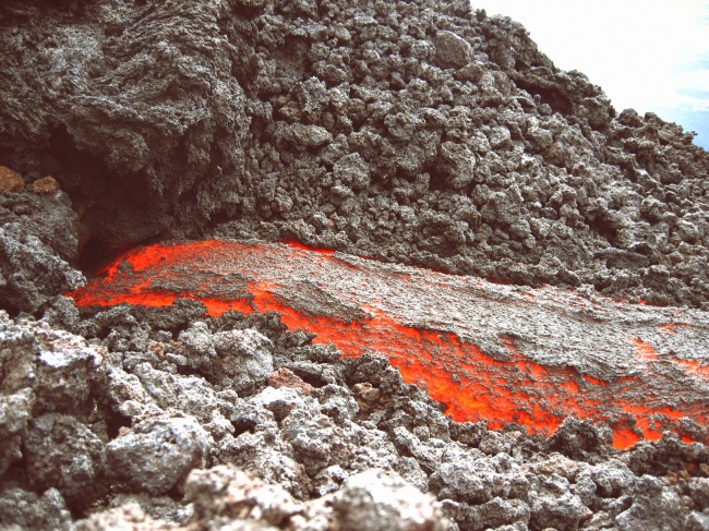 危地马拉火山岩浆图片