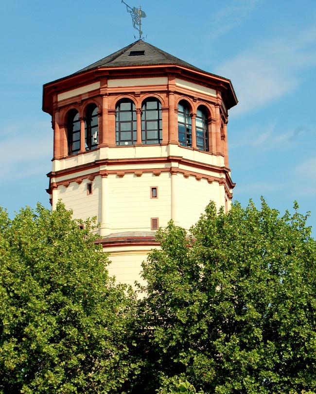 杜塞尔多夫城堡塔图片
