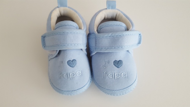 软底蓝色婴儿鞋图片 