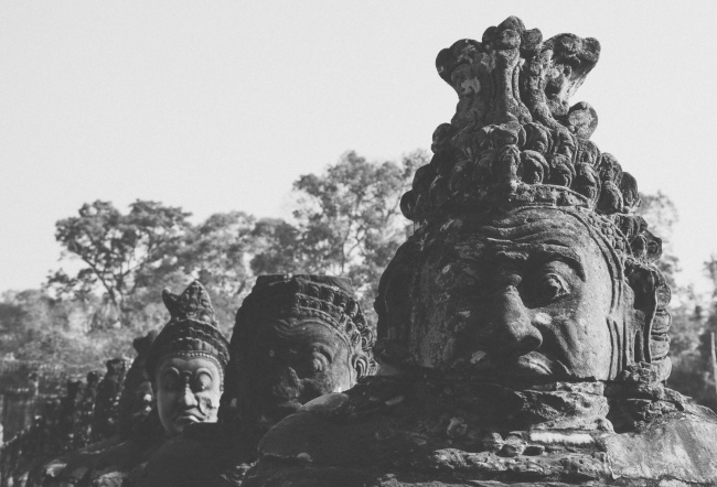 柬埔寨吴哥窟雕塑图片