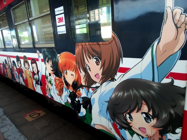 日本动漫车身广告图片