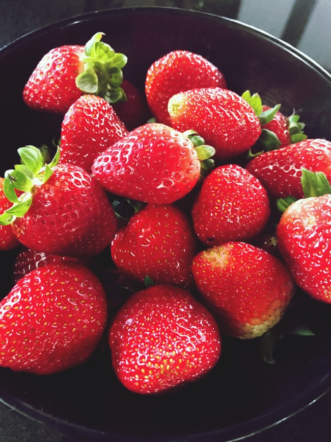 诱人草莓水果图片