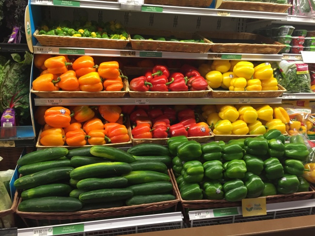 超市营养蔬菜摄影图片