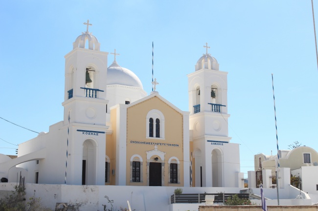 希腊白色教堂建筑图片