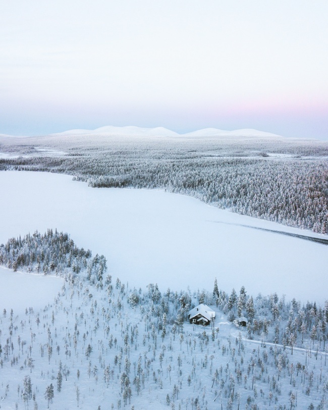 冬日白雪皑皑图片