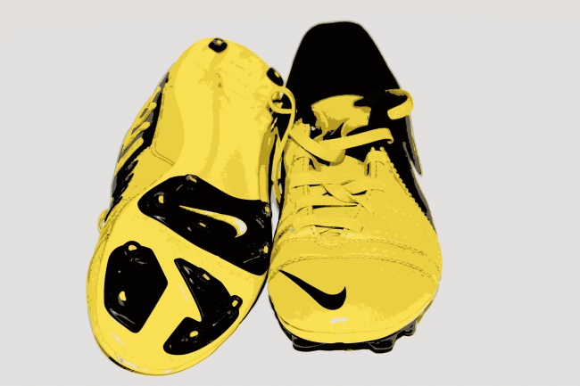 黄色耐克足球鞋图片