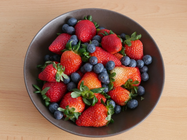 ‘~草莓蓝莓水果图片  ~’ 的图片