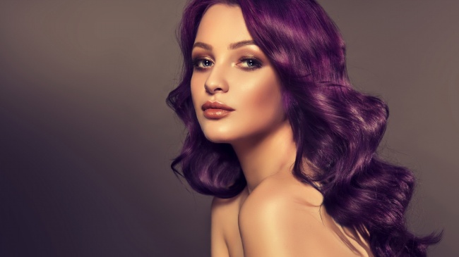 紫色烫发卷发发型图片