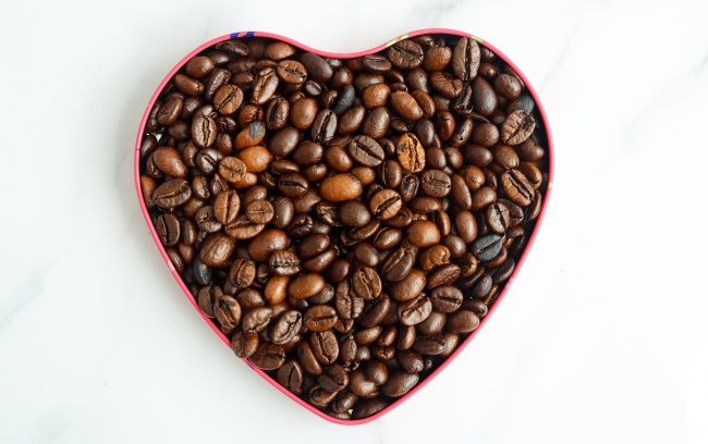 咖啡豆心形素材图片