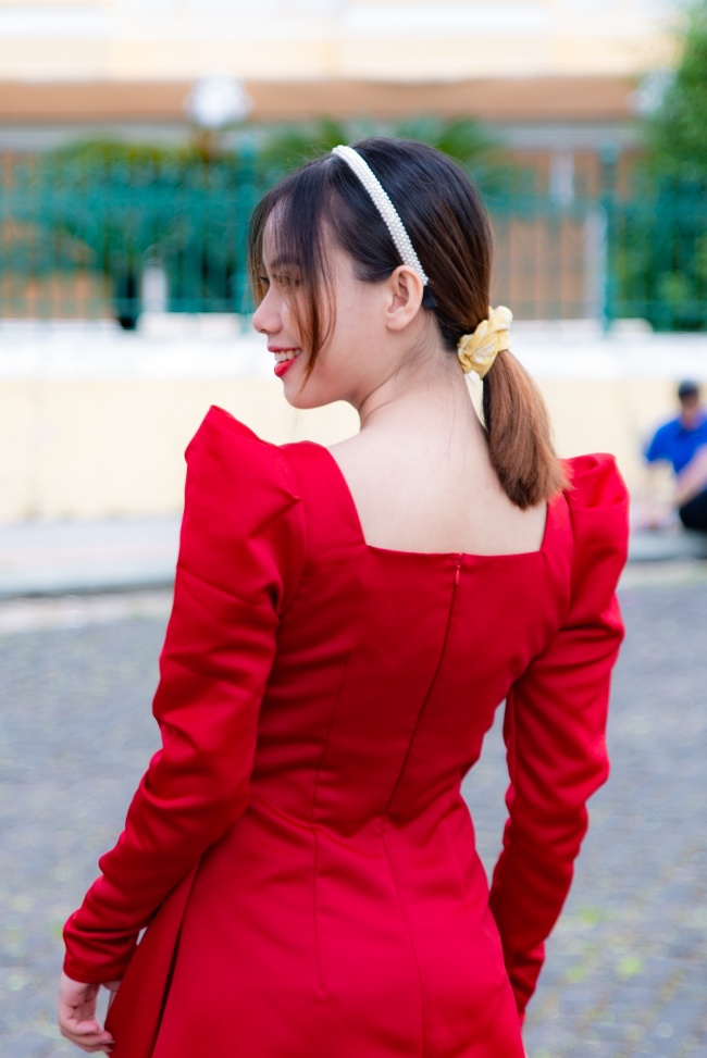性感亚洲红裙美女图片
