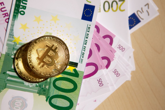 OKCoin币行比特币市场欧元暴跌投资者何去何从？